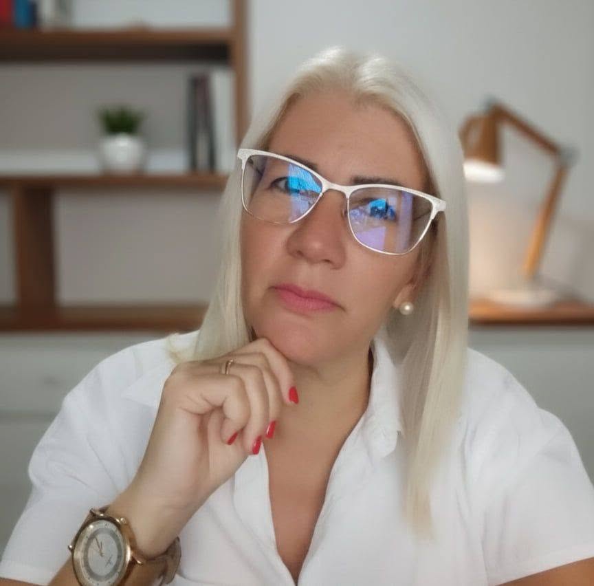 Elaine Coutinho, terapeuta integrativa